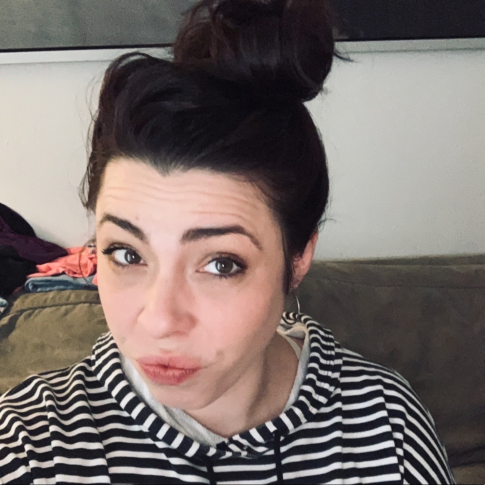 Meet your Posher, Alissa